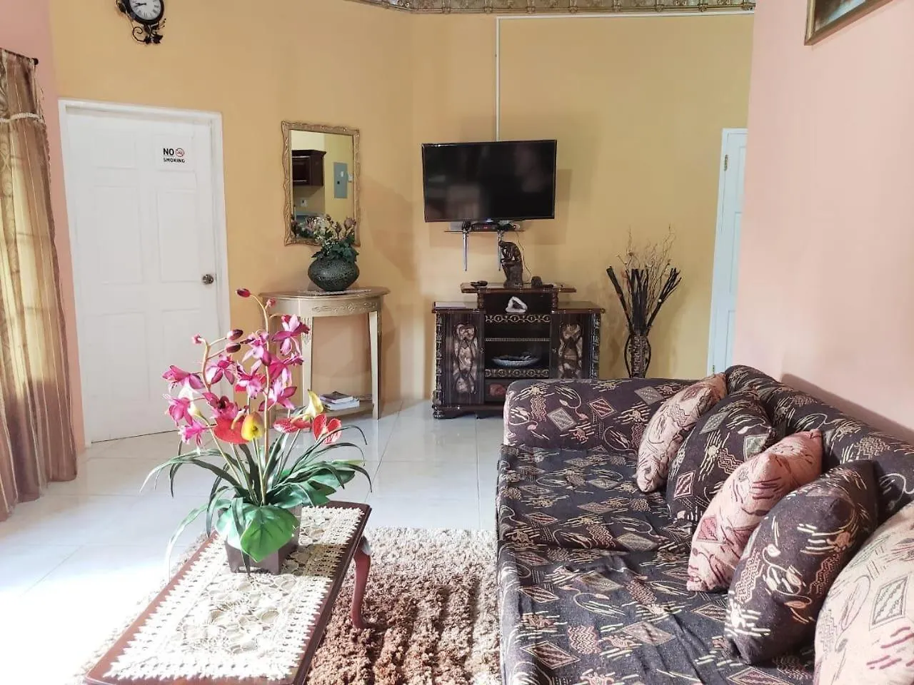 I Heart Ja: Me Lo Dio Dios Ocho Rios Apartment 0*,  Jamaica